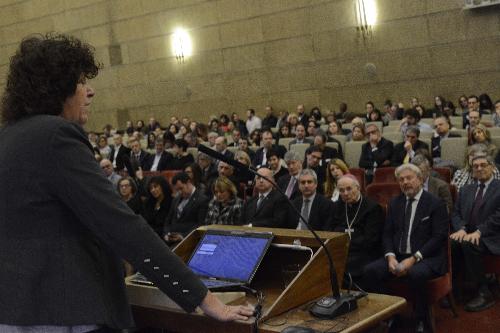 Loredana Panariti (Assessore regionale Lavoro, Formazione, Istruzione, Pari Opportunità, Politiche giovanili, Ricerca e Università) interviene all'apertura dell'anno accademico dell'Università di Trieste - Trieste 20/11/2017